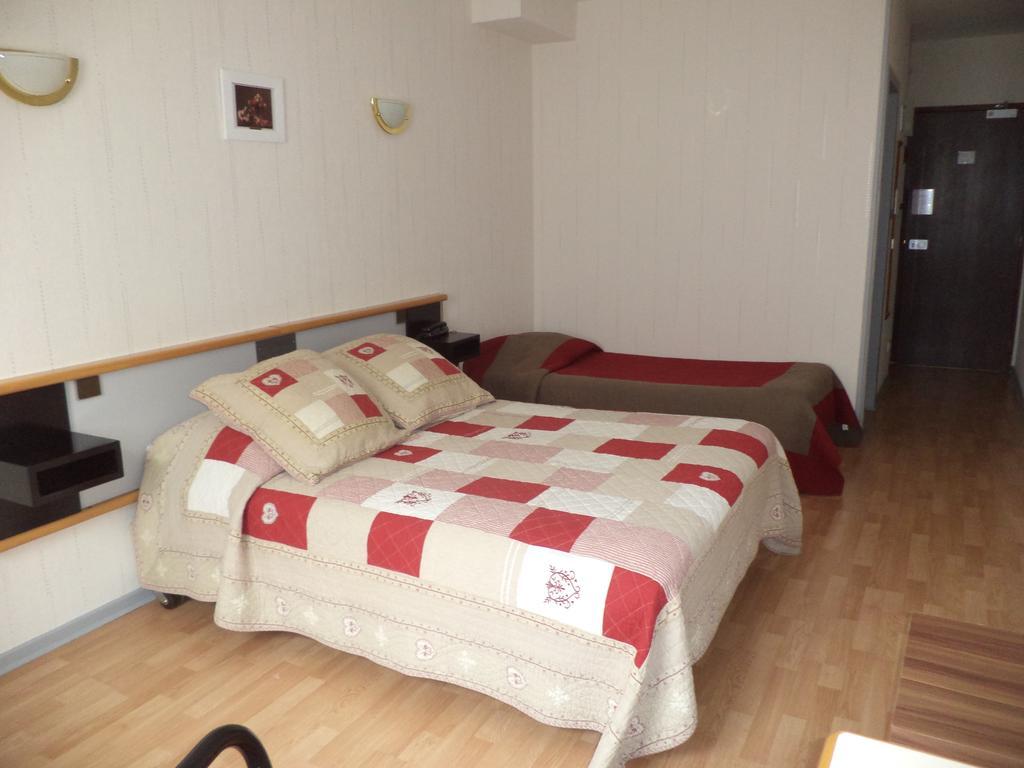 Au Logis Des Ours Belfort Nord Offemont ภายนอก รูปภาพ