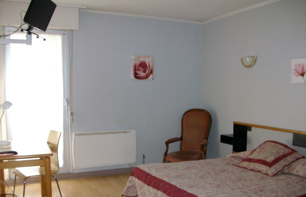 Au Logis Des Ours Belfort Nord Offemont ภายนอก รูปภาพ